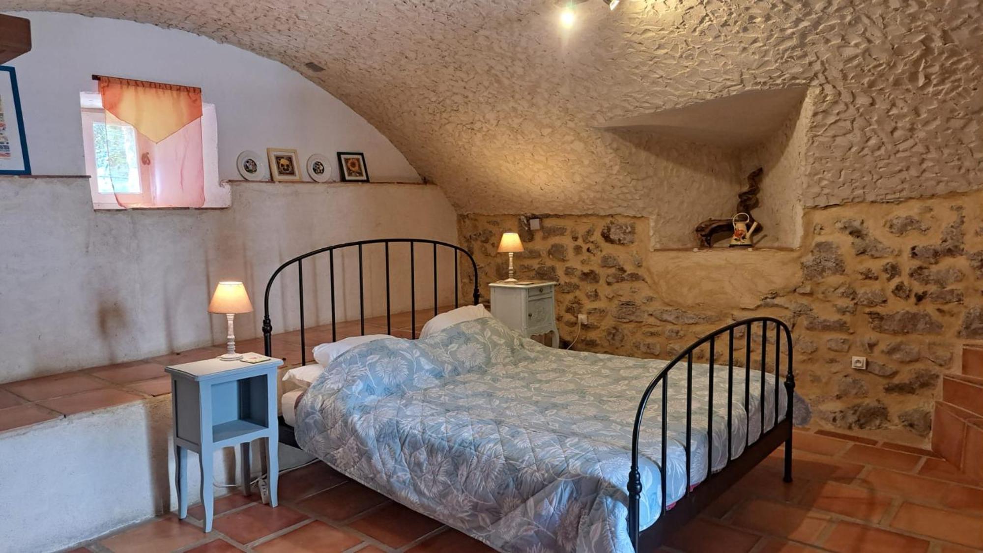 Chateau Du Fraissinet, 6 Gites Sleeping 2-8 Guests, Pool And River On Site La Tronche  Exterior foto